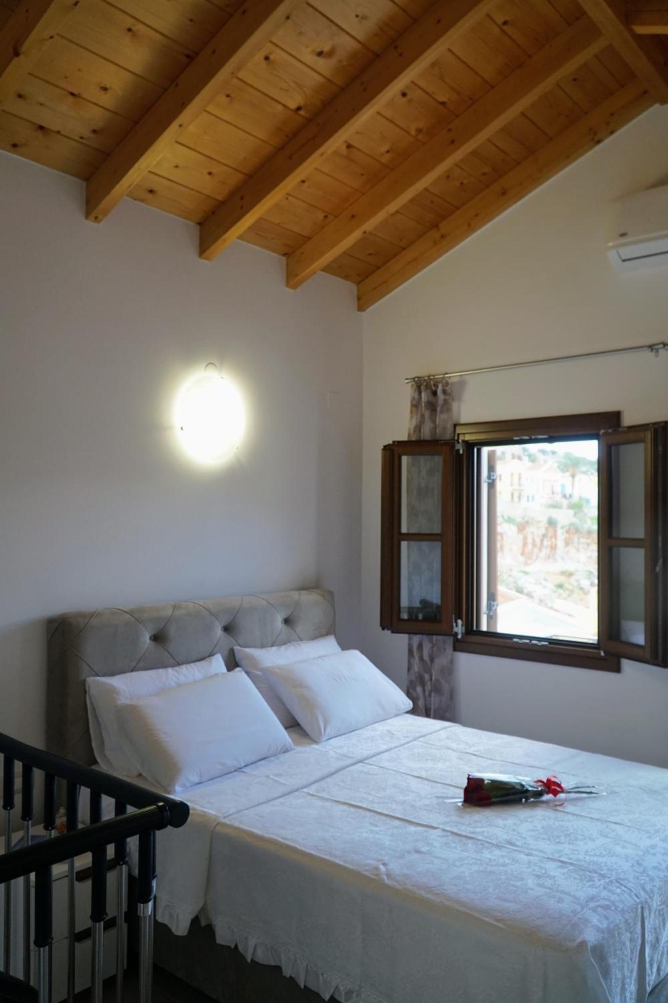 Oceanis Apartment Symi Exterior photo